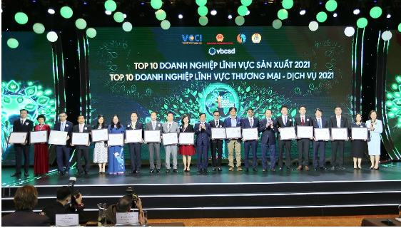 Vinamilk[-]năm[-]thứ[-]6[-]liên[-]tiếp[-]được[-]vinh[-]danh[-]trong[-]Top[-]10[-]Doanh[-]nghiệp[-]bền[-]vững[-]tại[-]Việt[-]Nam[-]